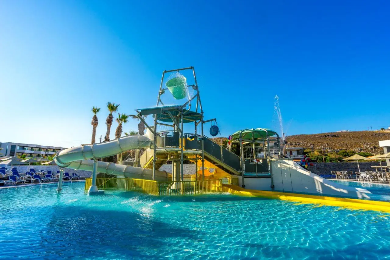 HOTEL ARINA BEACH RESORT