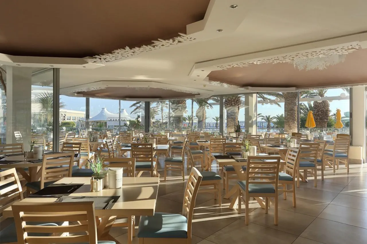 HOTEL LYTTOS BEACH