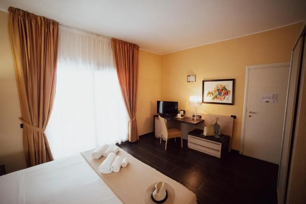 HOTEL UNICO CANNAMELE ESCAPE TROPEA
