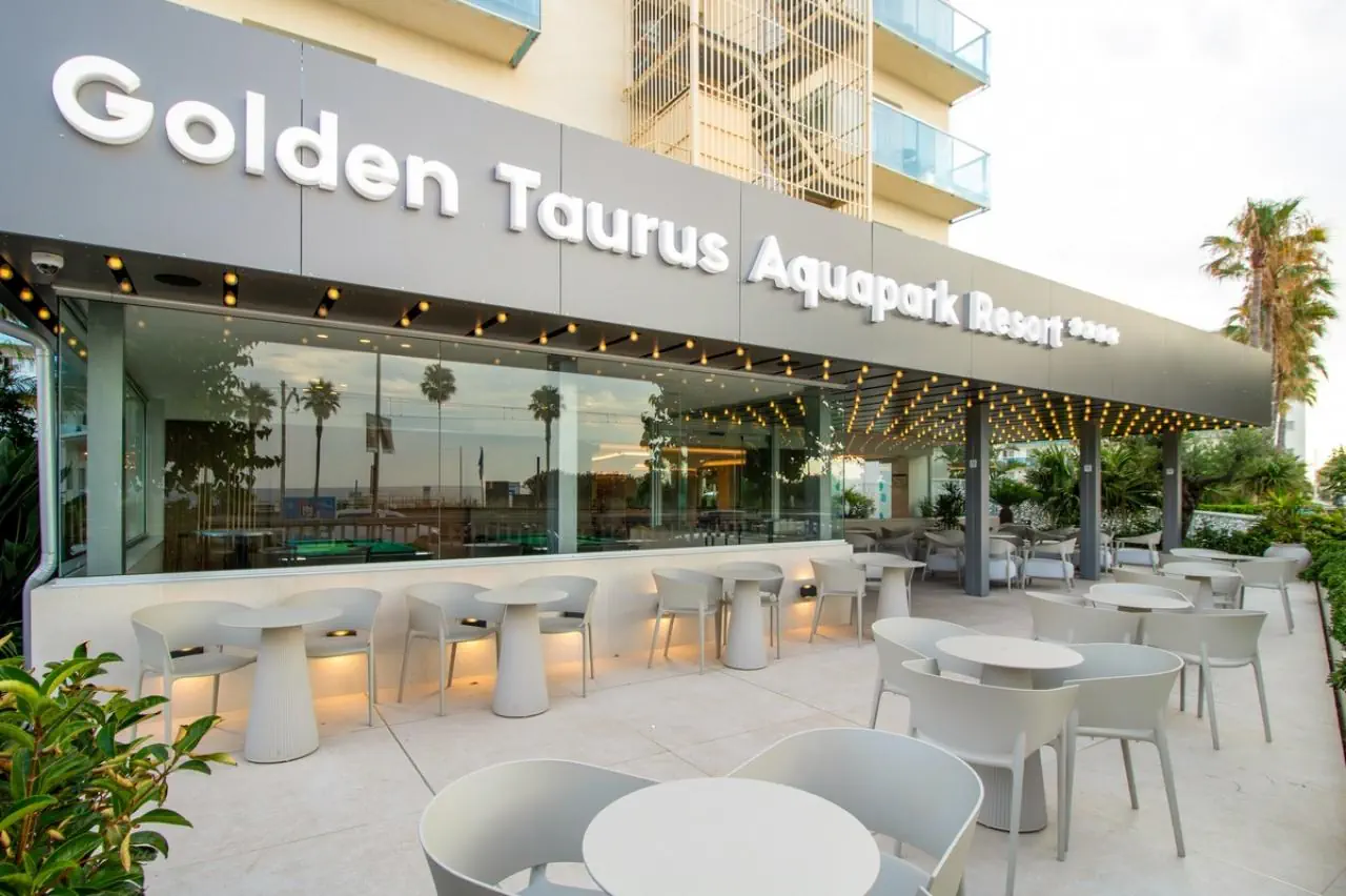 HOTEL Golden Taurus Aquapark Resort