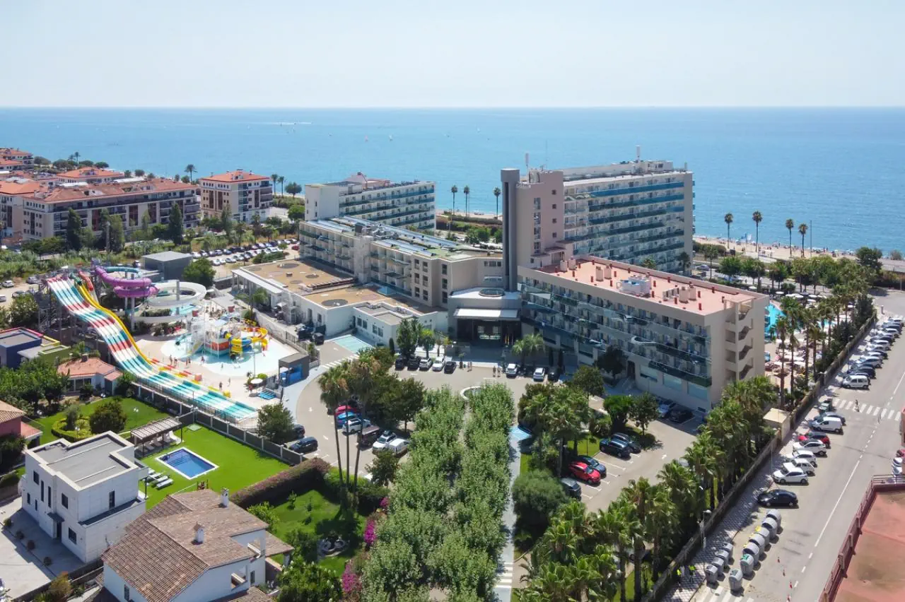 HOTEL Golden Taurus Aquapark Resort