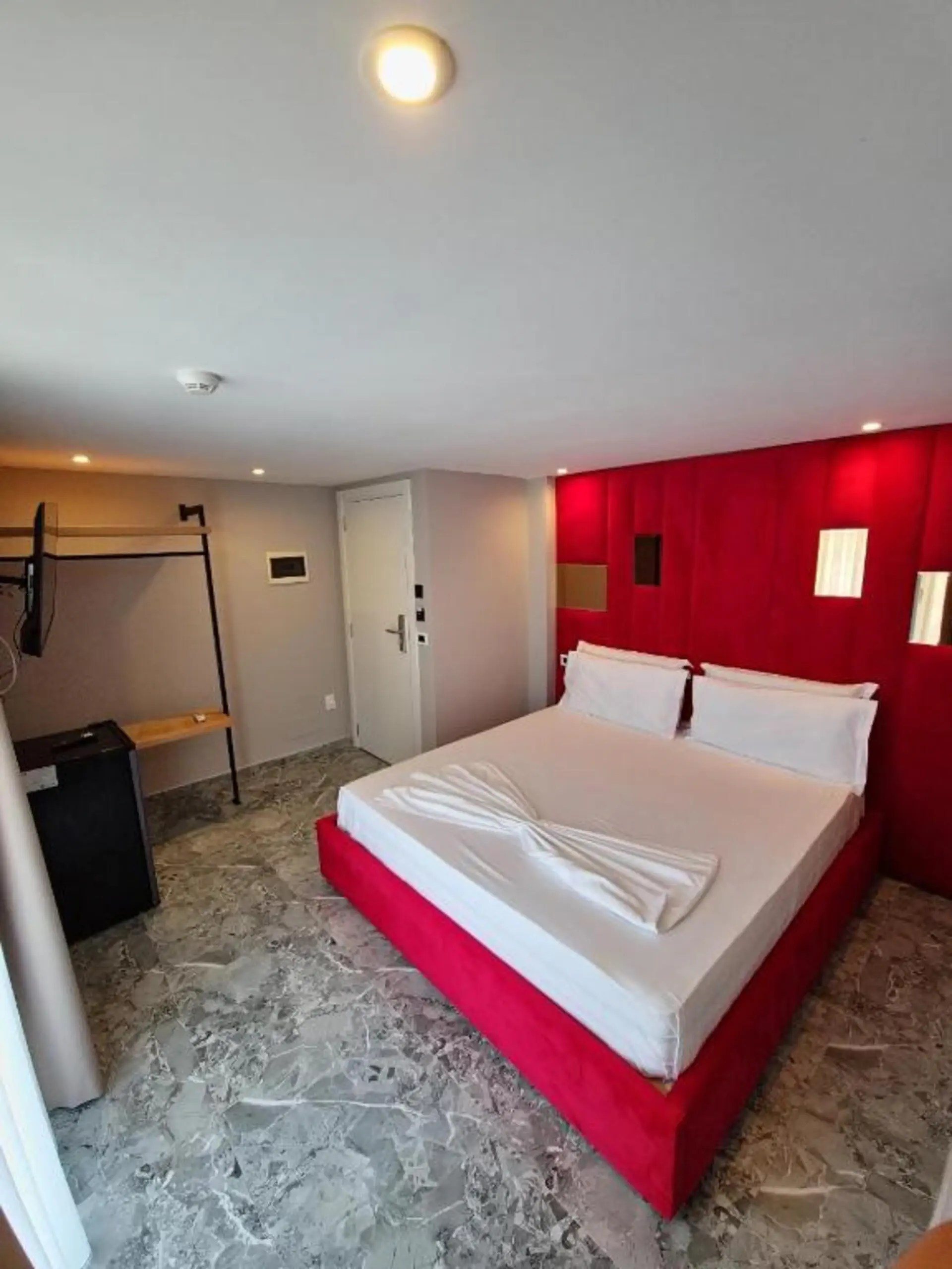 Alion Hotel 21