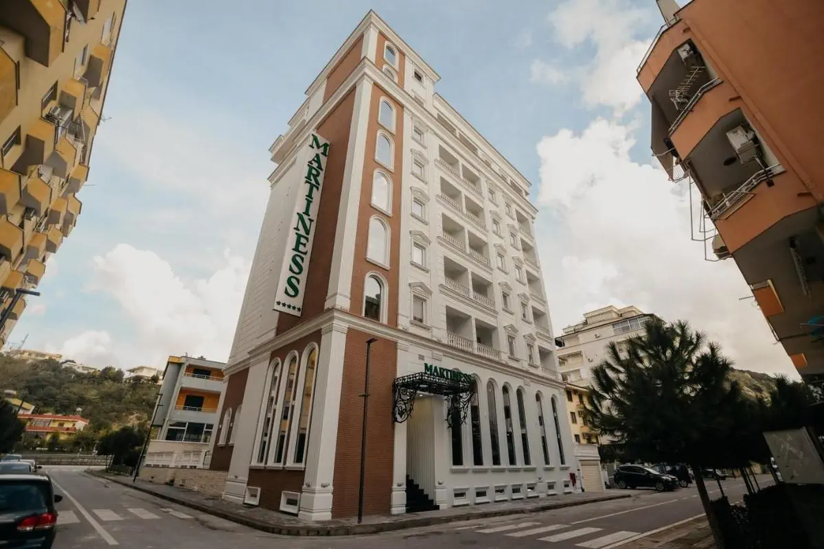 Martiness Hotel