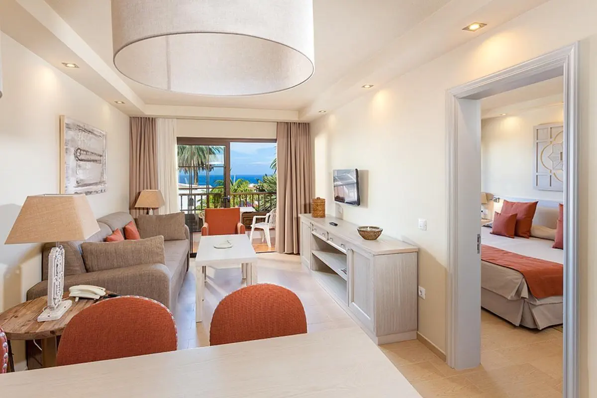 HOTEL Apartamentos Ambassador