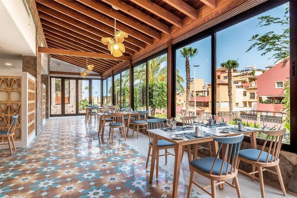 HOTEL GF Gran Costa Adeje