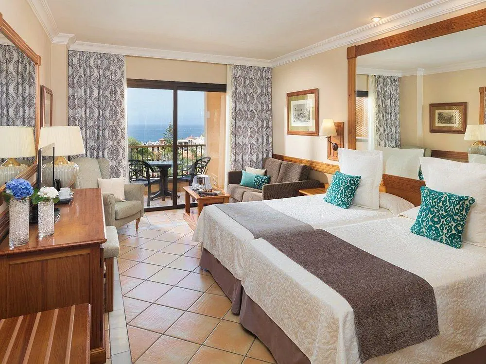 HOTEL GF Gran Costa Adeje