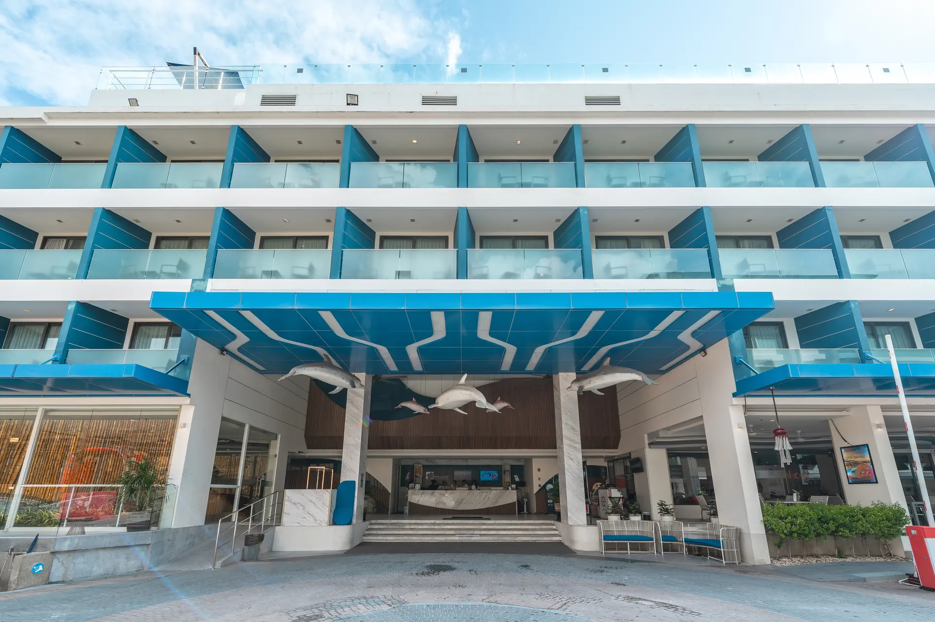 Clover Patong - zdjęcie 2