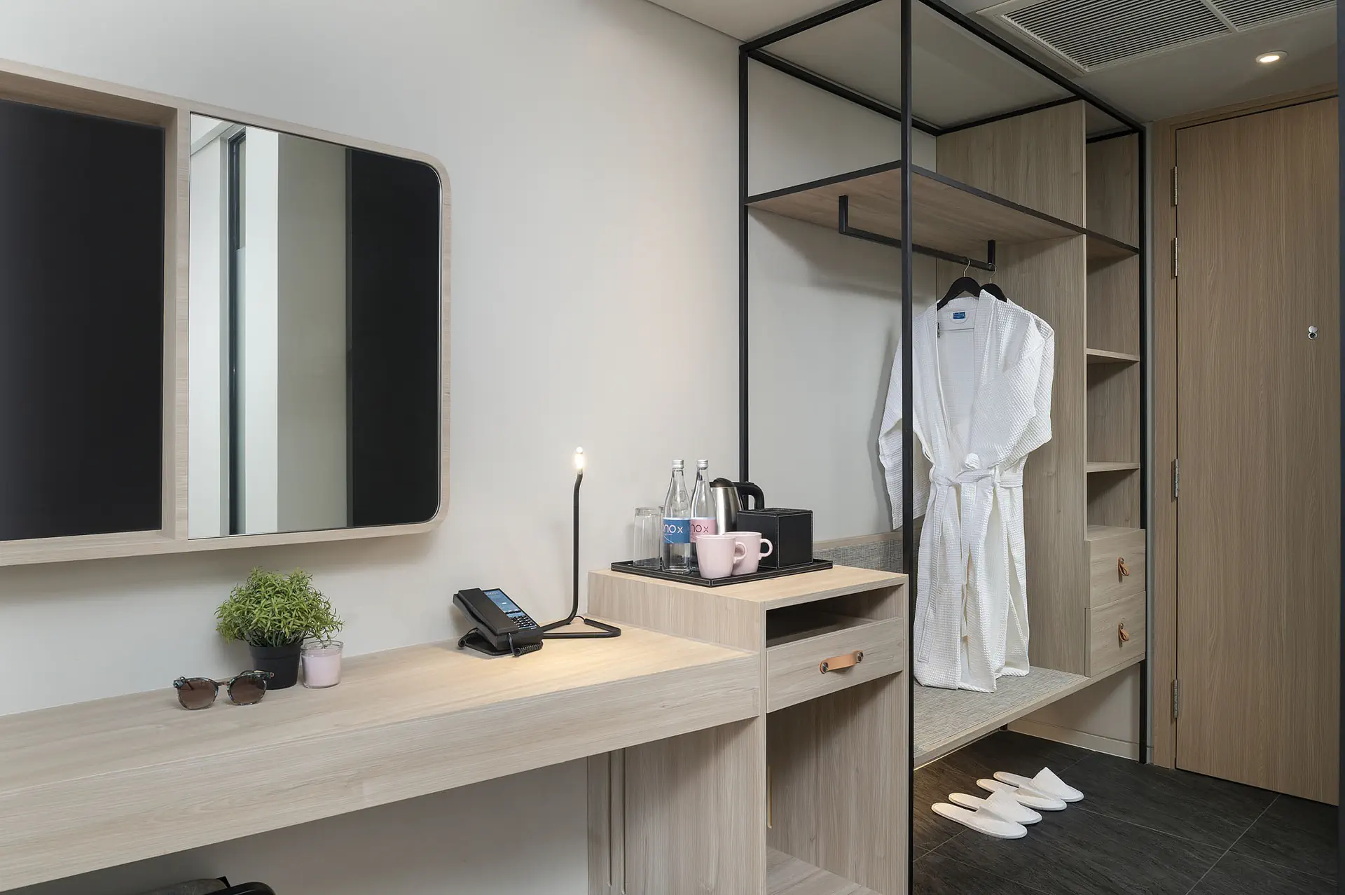 JonoX Phuket Karon Hotel