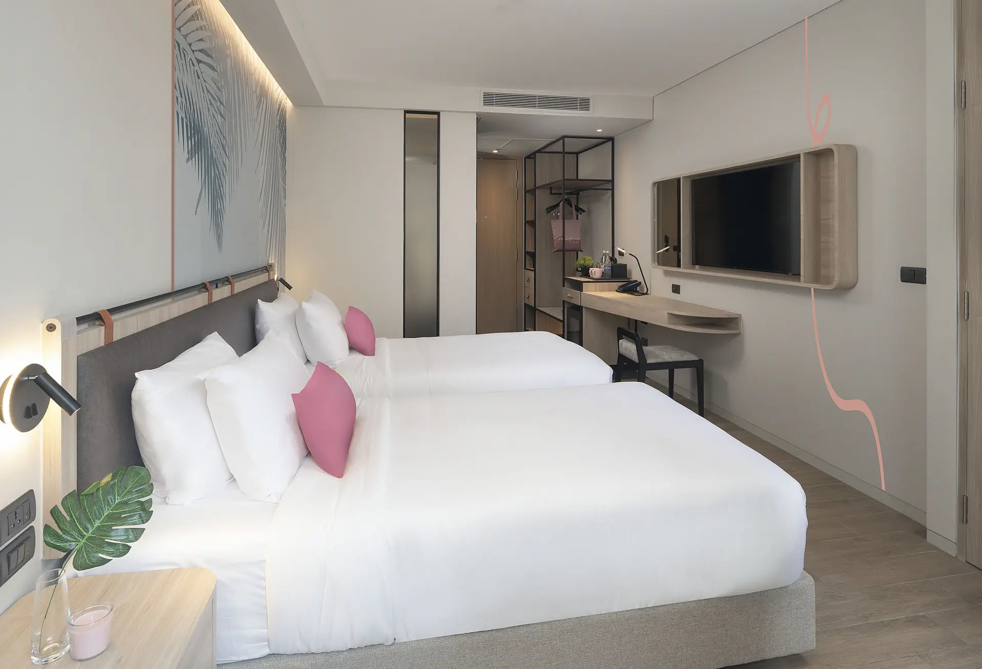 JonoX Phuket Karon Hotel