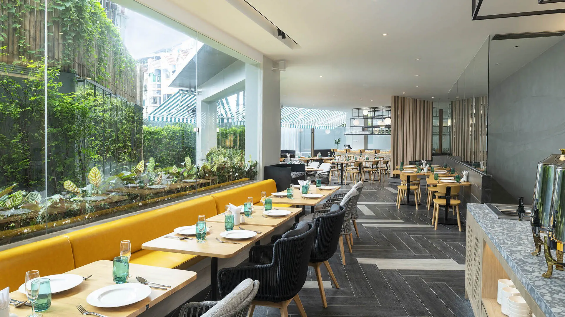 JonoX Phuket Karon Hotel