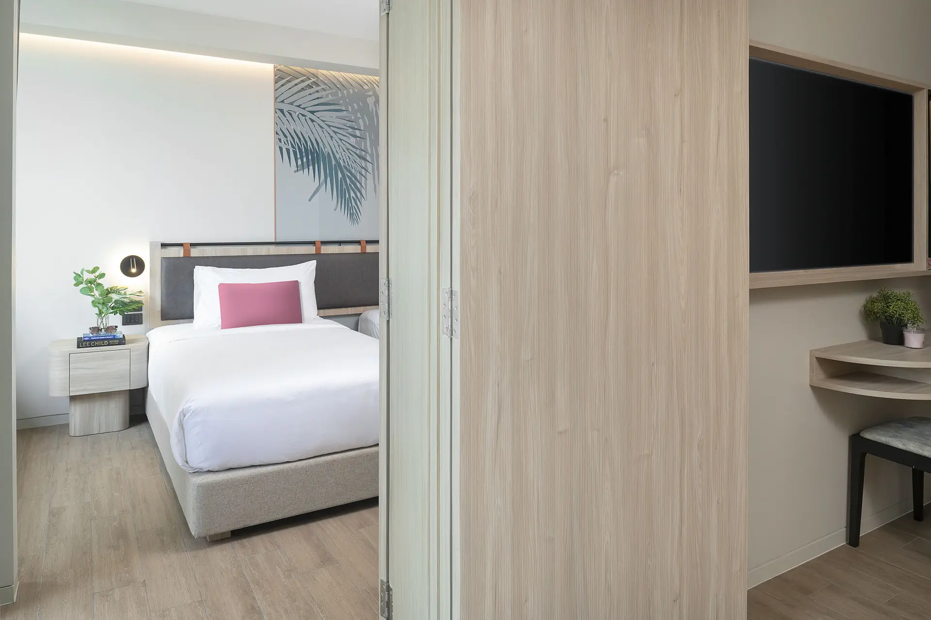 JonoX Phuket Karon Hotel