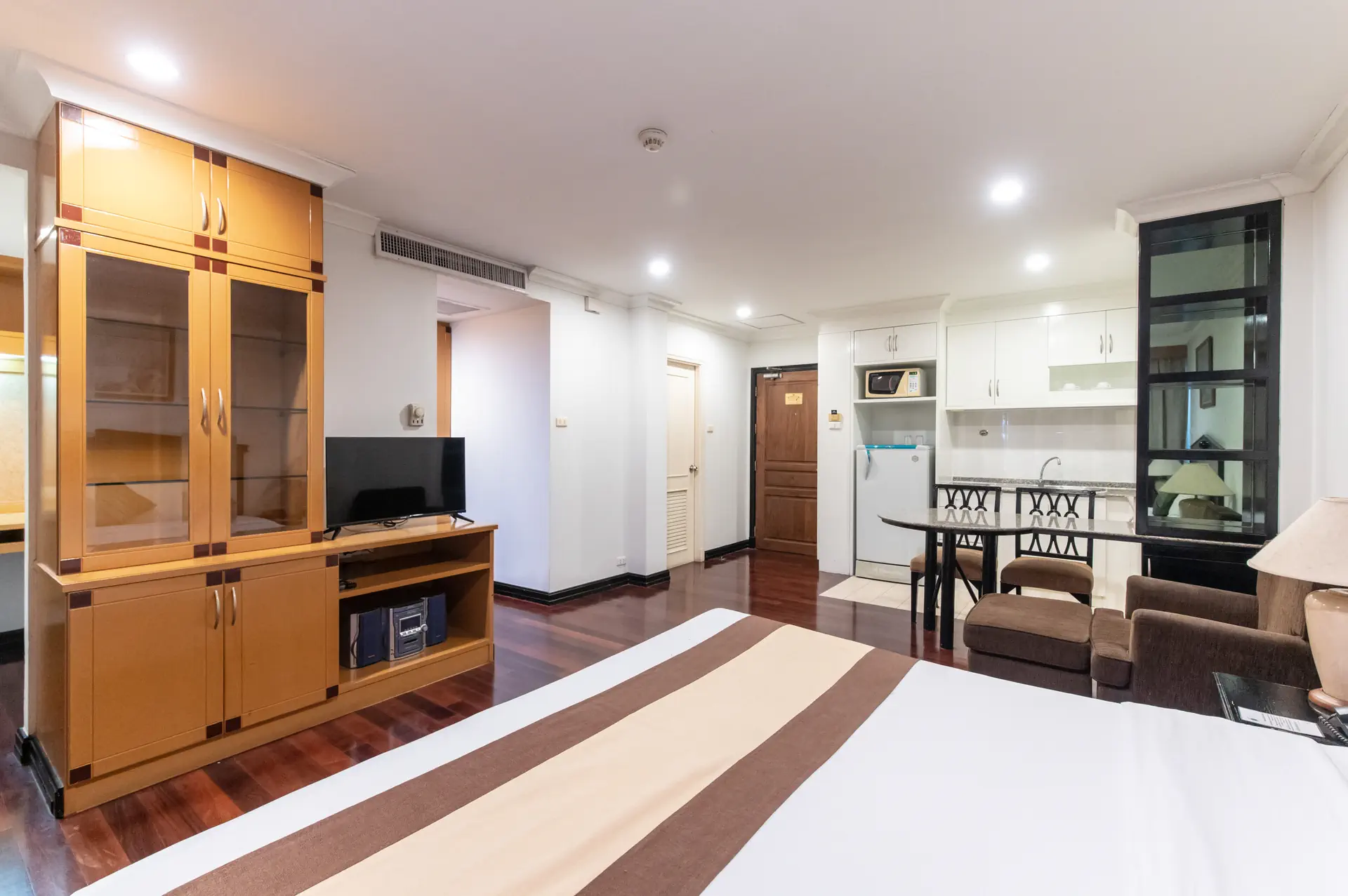 Admiral Suites Bangkok - zdjęcie 10