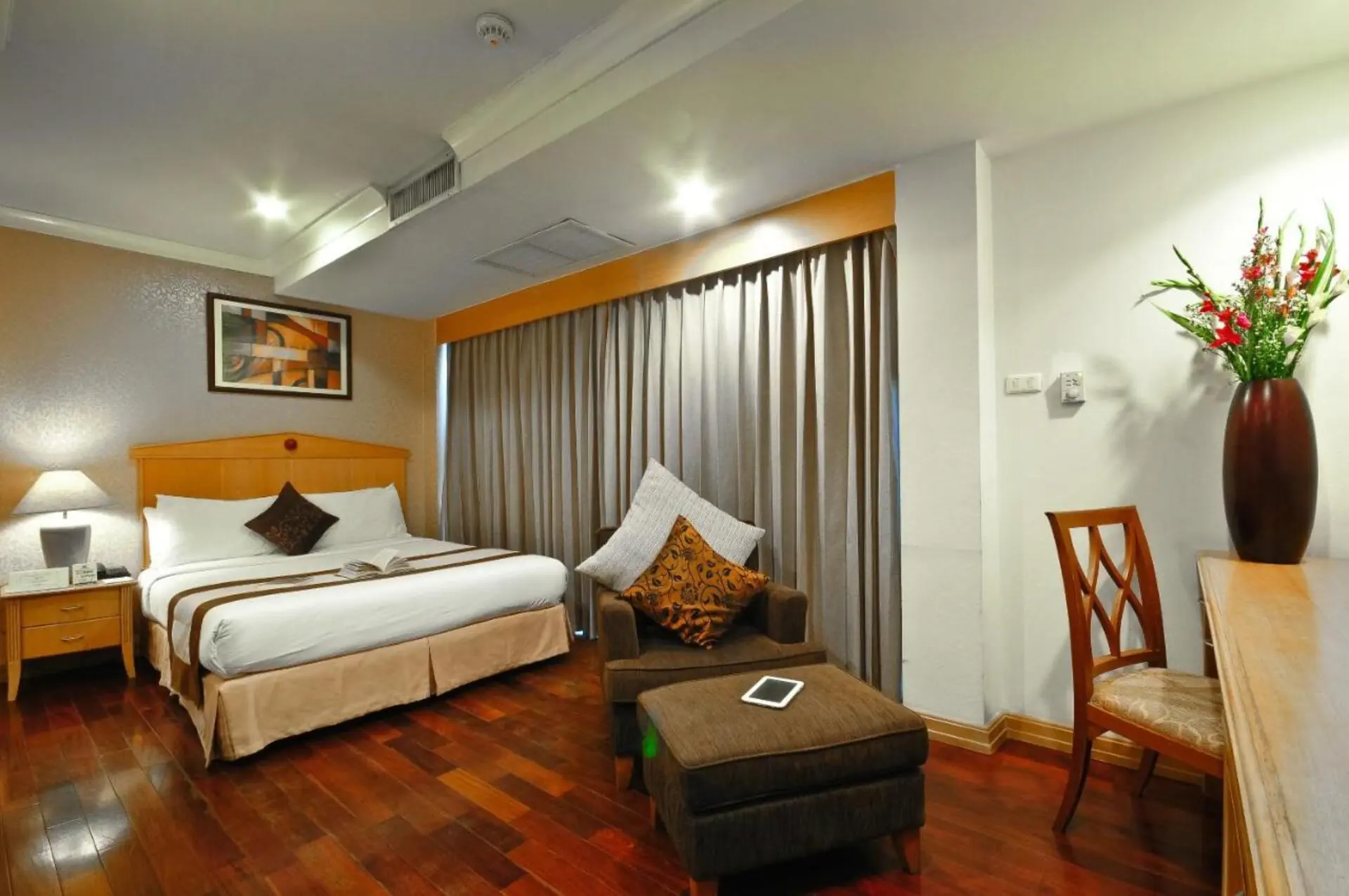 Admiral Suites Bangkok - zdjęcie 4
