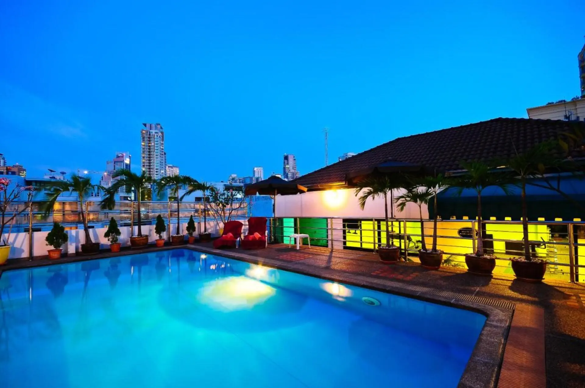 Admiral Suites Bangkok - zdjęcie 2