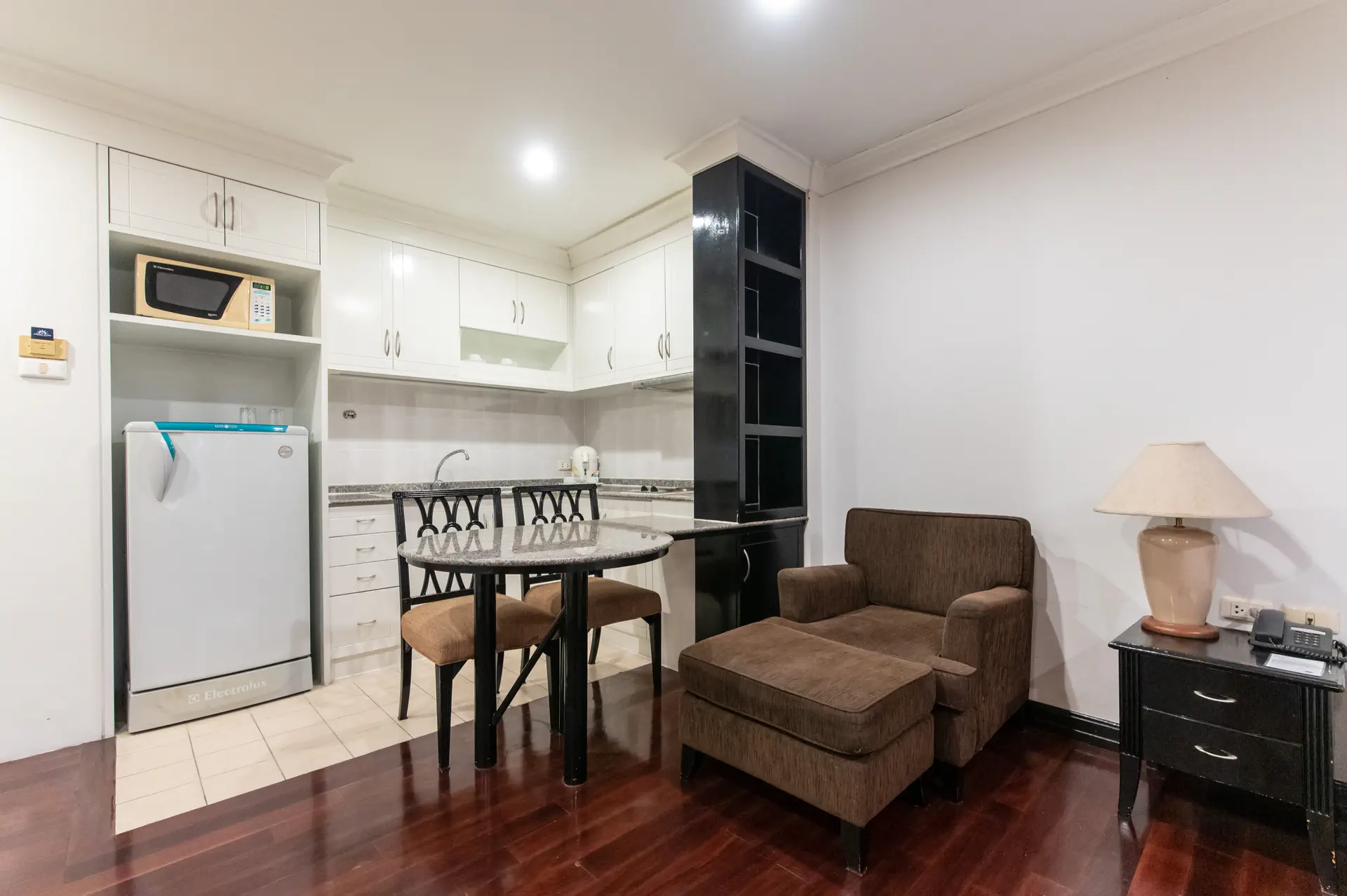 Admiral Suites Bangkok - zdjęcie 12