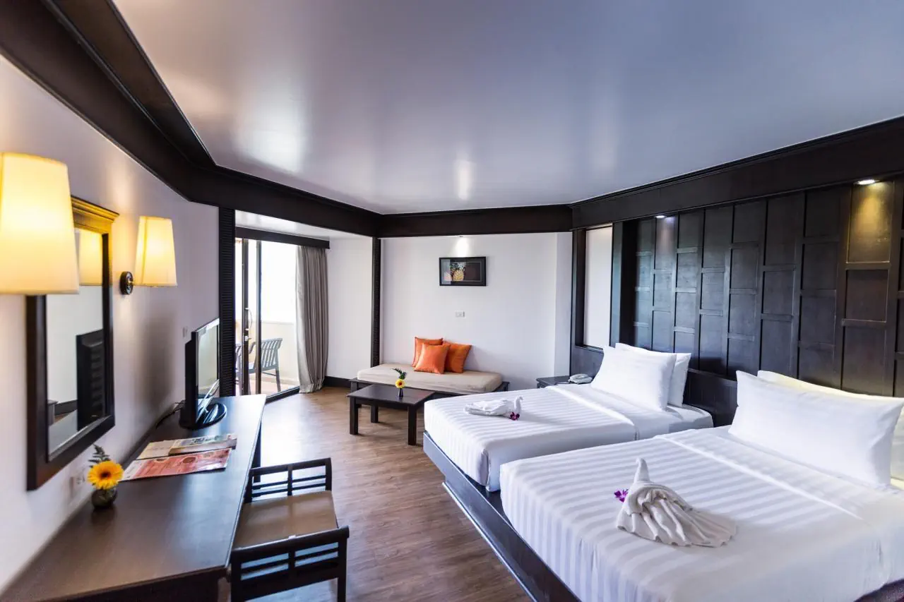 HOTEL Beyond Resort Kata