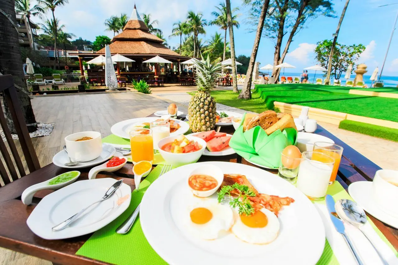 HOTEL Beyond Resort Kata
