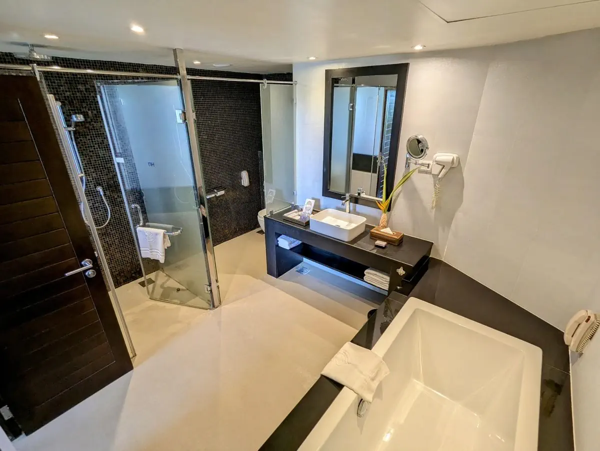HOTEL NH Bentota Ceysands Resort
