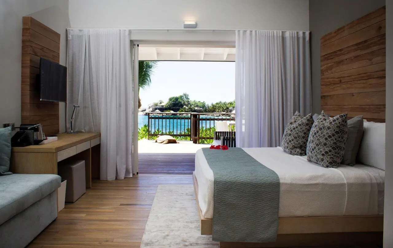 HOTEL Carana Beach Hotel