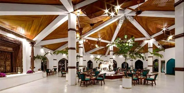 HOTEL Tangerine Beach Hotel
