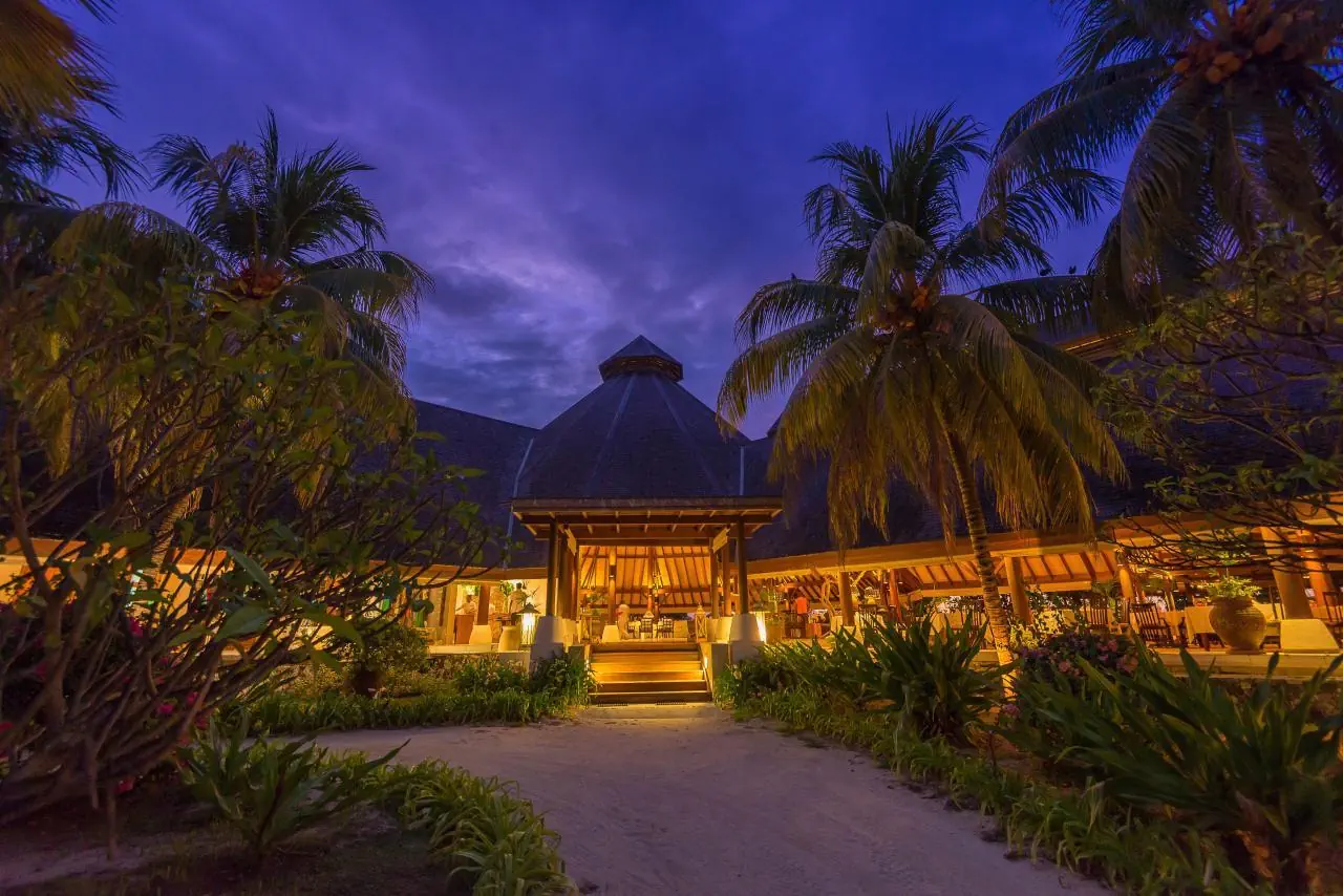 HOTEL Denis Private Island