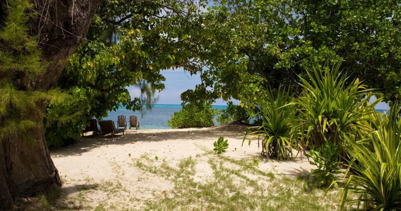 HOTEL Denis Private Island