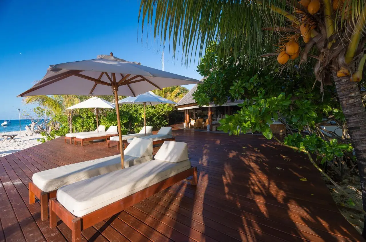 HOTEL Denis Private Island