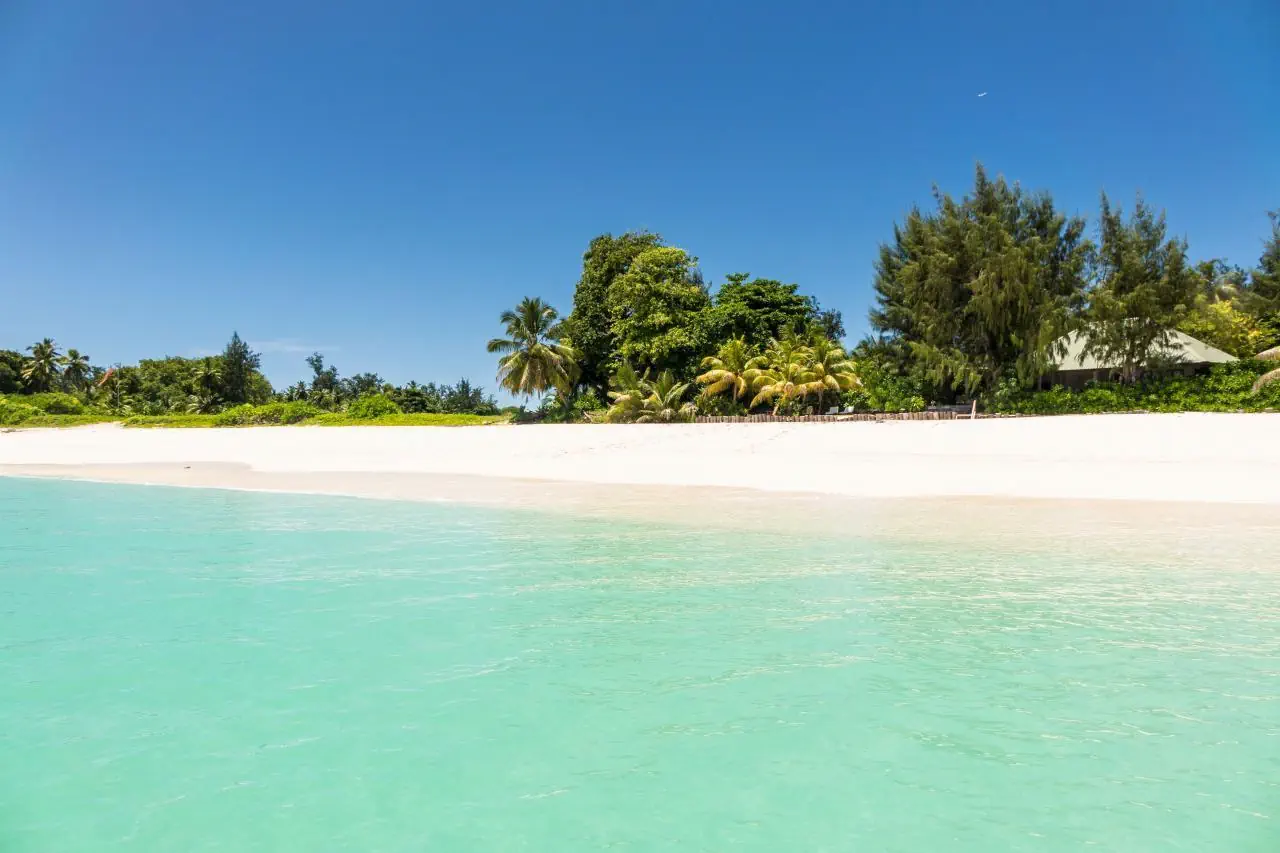 HOTEL Denis Private Island