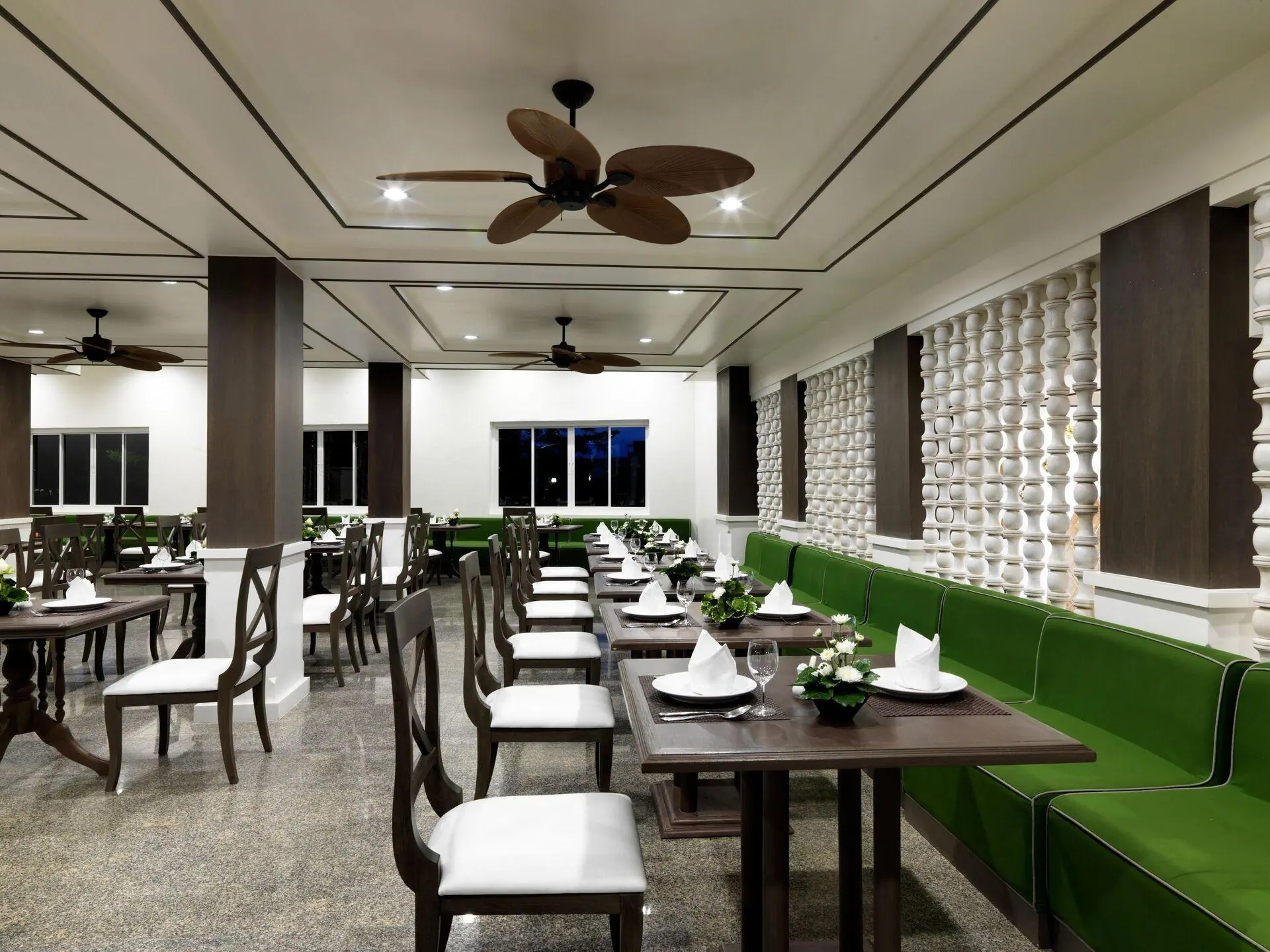 HOTEL Chanalai Flora Resort
