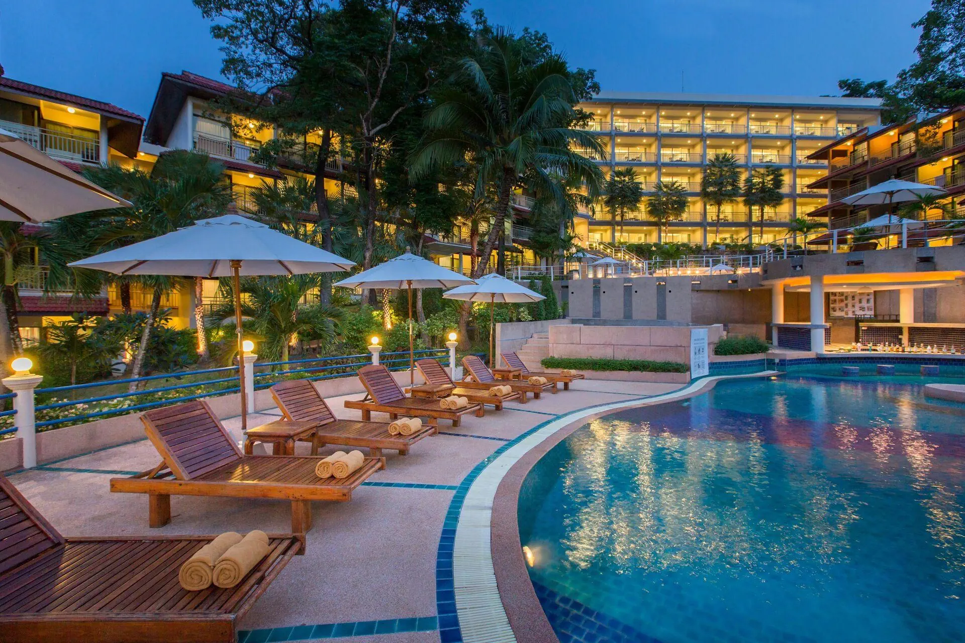 HOTEL Chanalai Flora Resort
