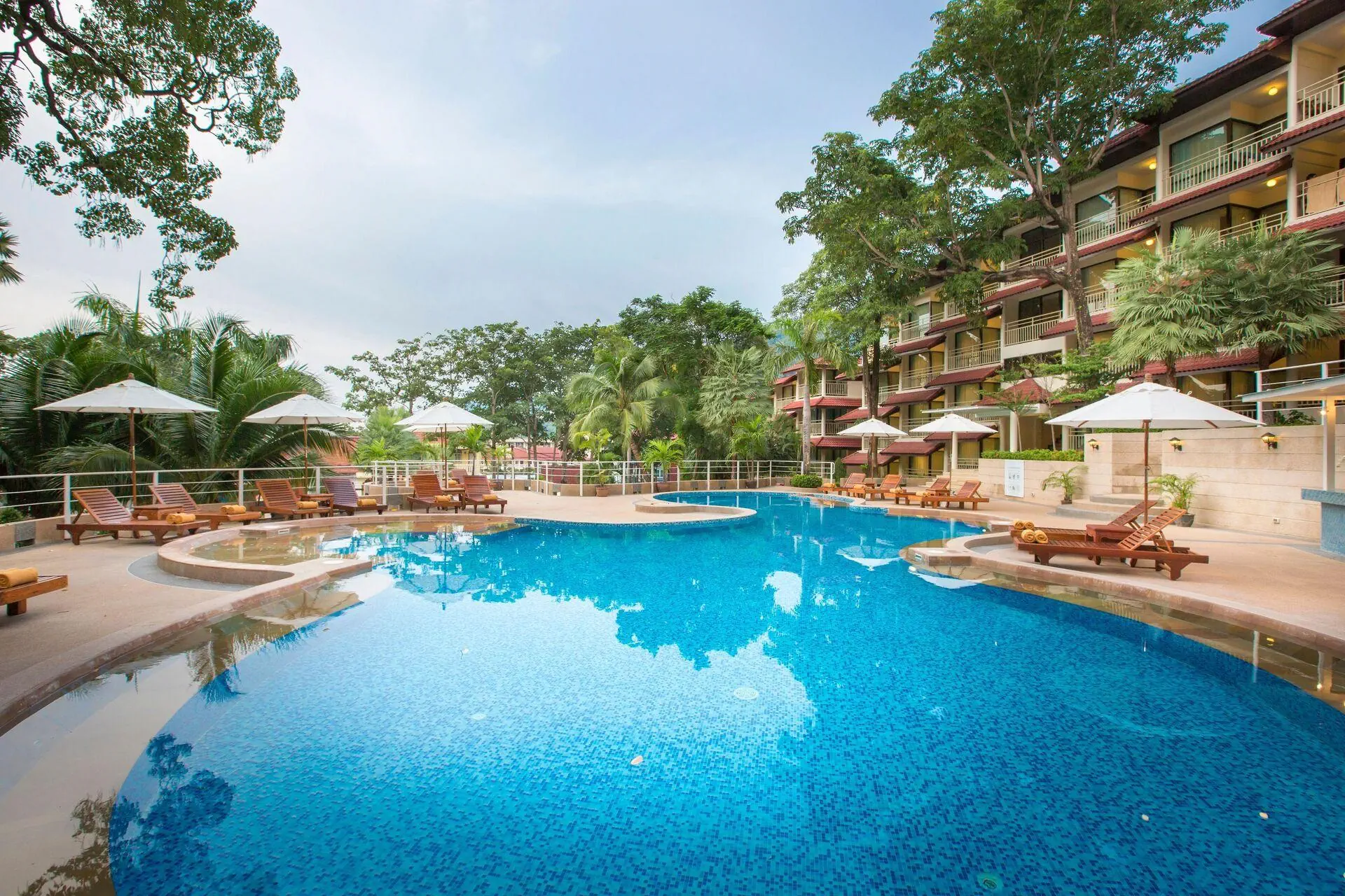HOTEL Chanalai Flora Resort