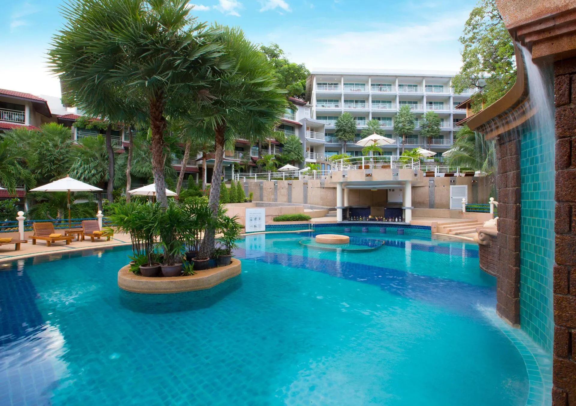 HOTEL Chanalai Flora Resort
