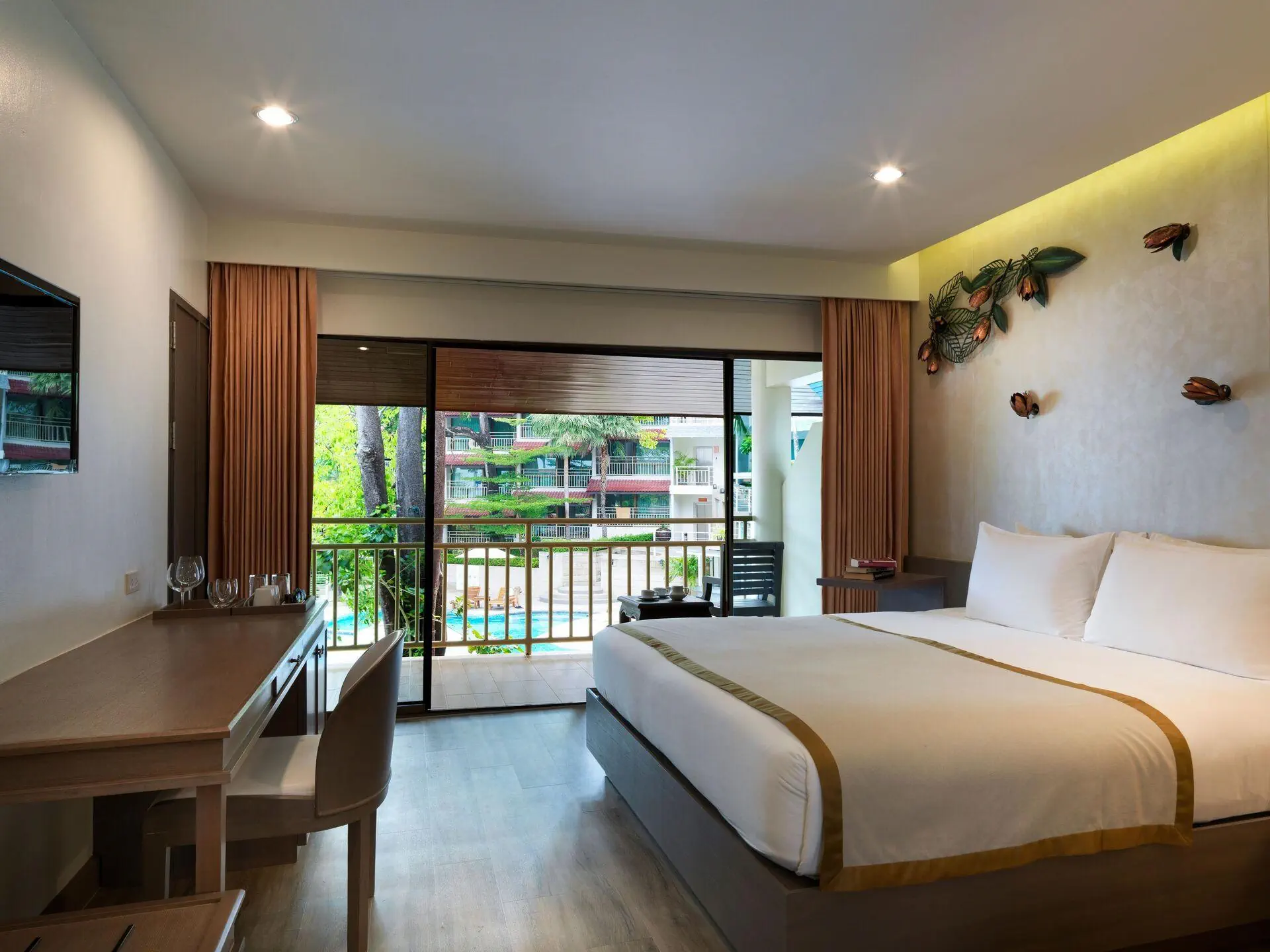 HOTEL Chanalai Flora Resort