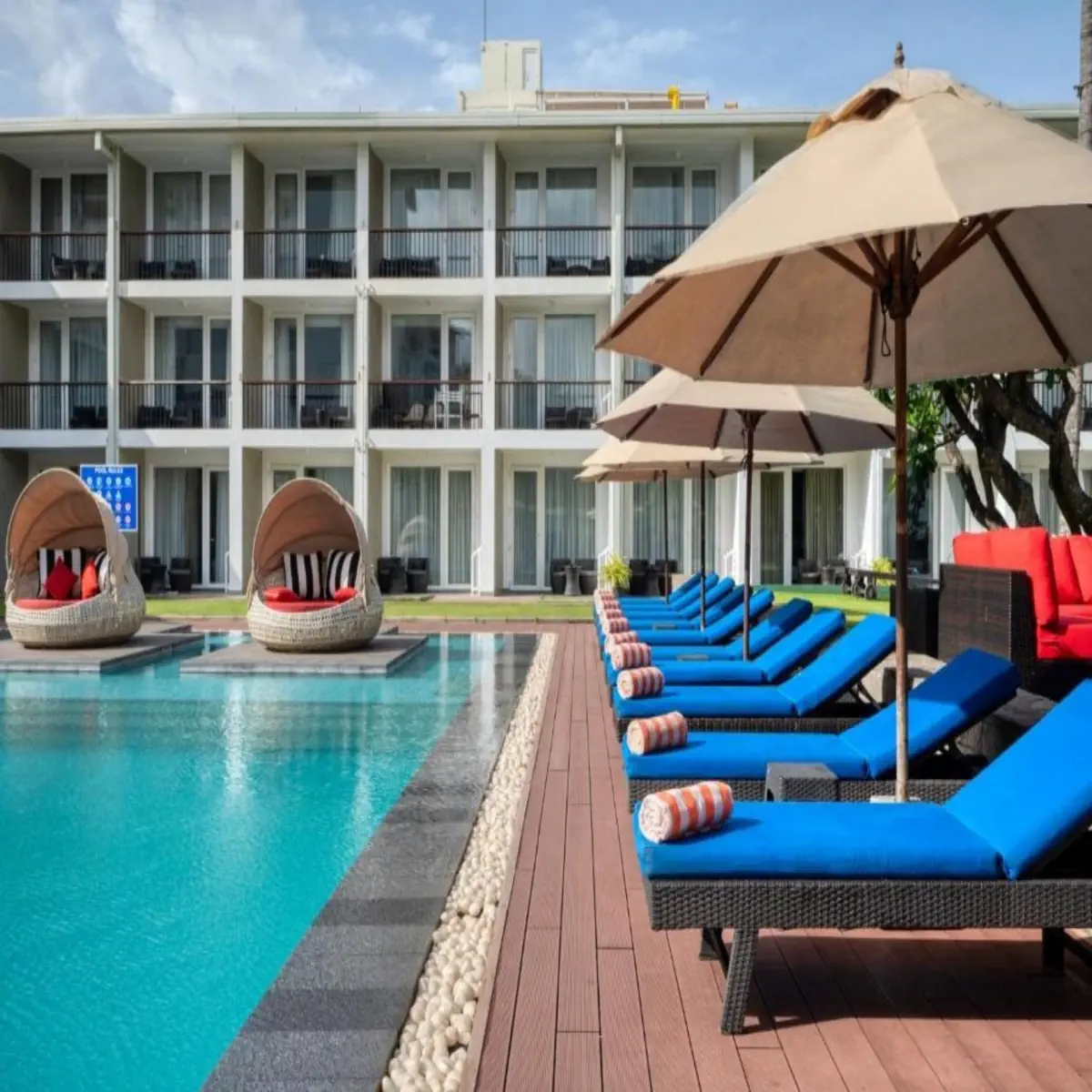 Camelot Beach Hotel