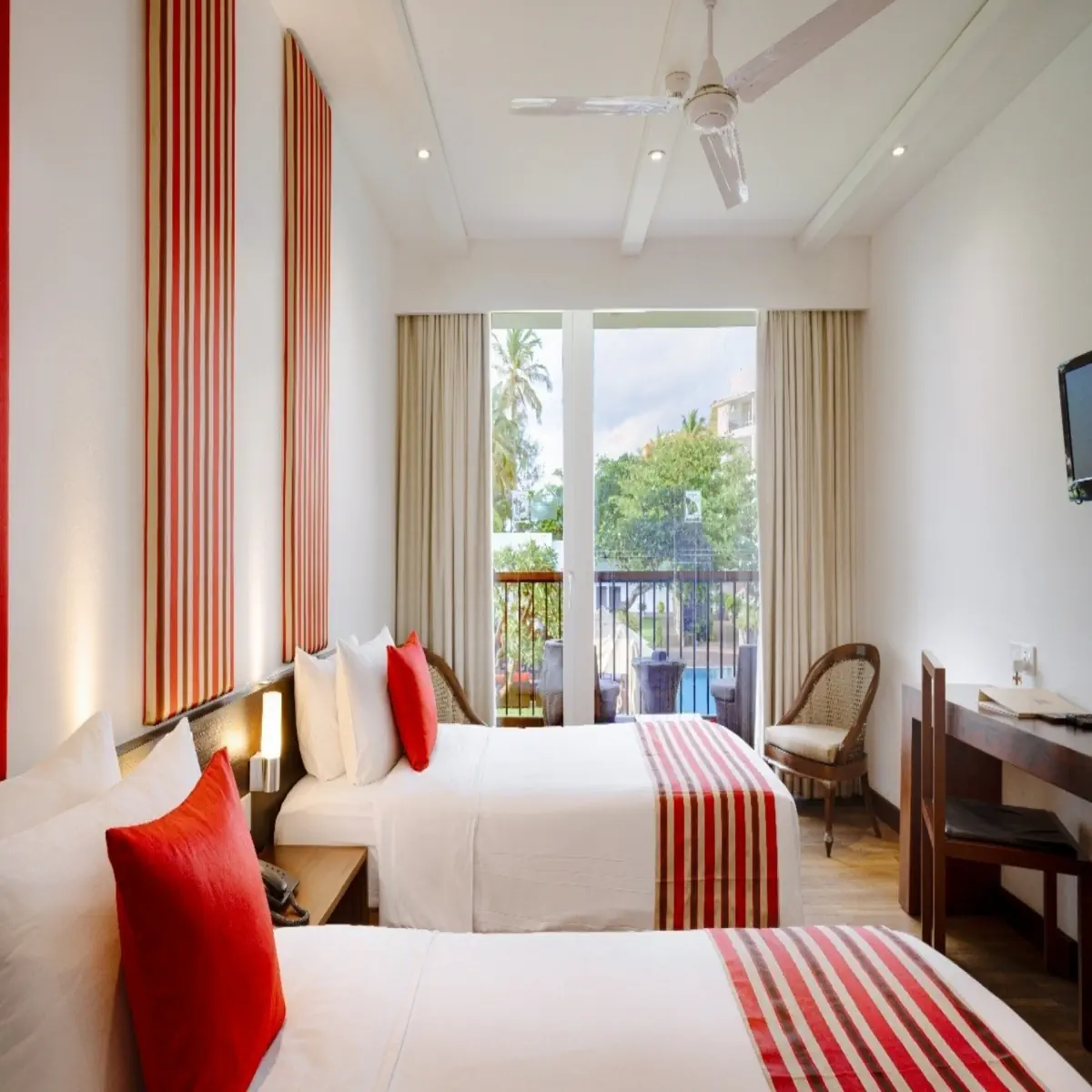 Camelot Beach Hotel