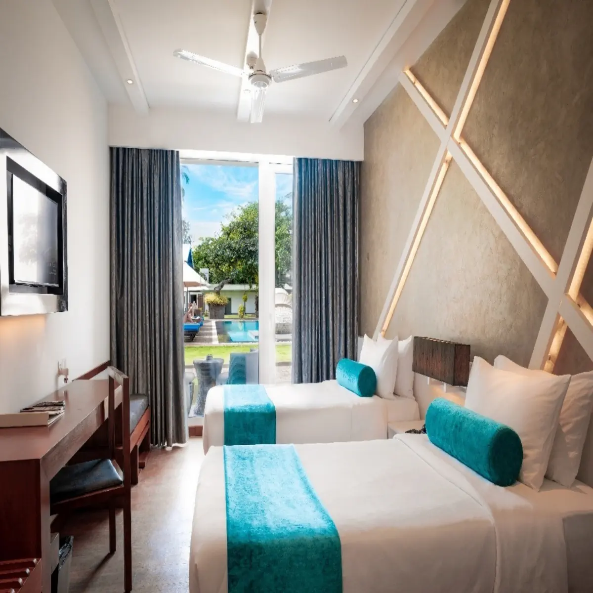Camelot Beach Hotel