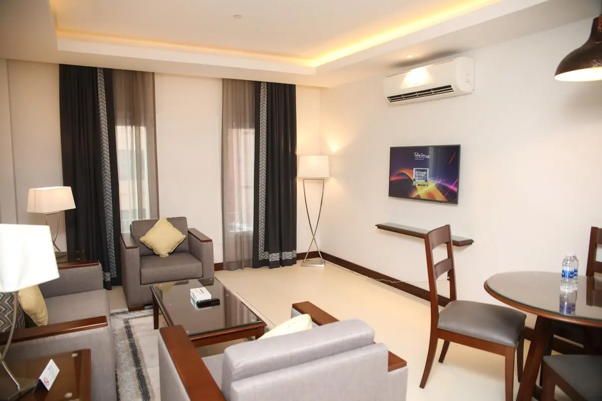 HOTEL Tulip Inn Majan Hotel