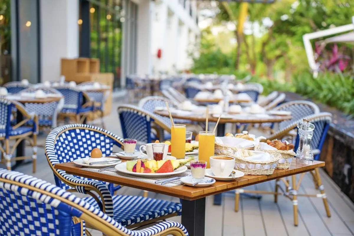 HOTEL Oceans Creek Beach Hotel