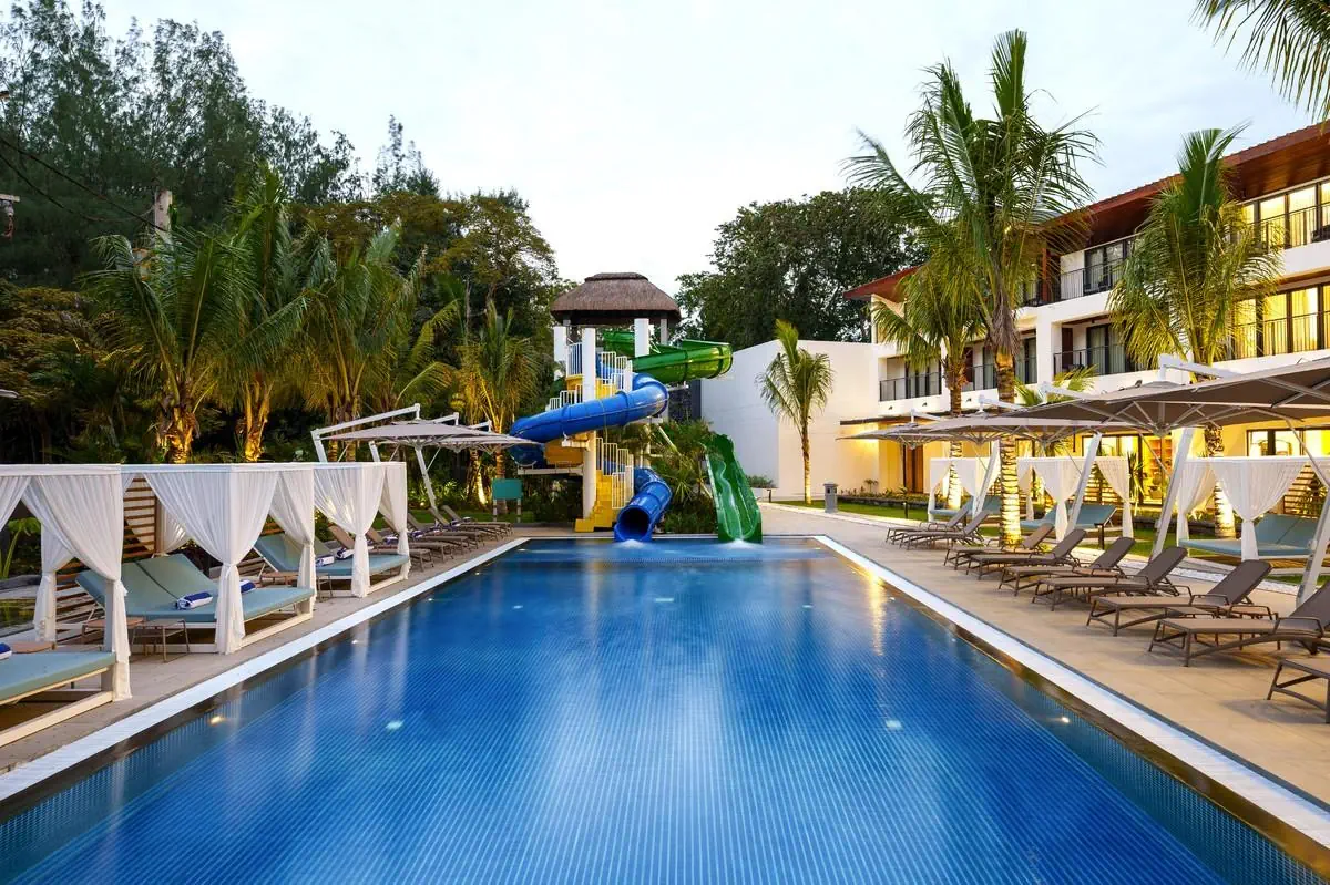 HOTEL Oceans Creek Beach Hotel