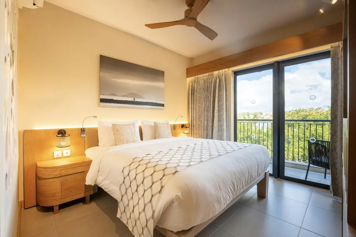 HOTEL Oceans Creek Beach Hotel