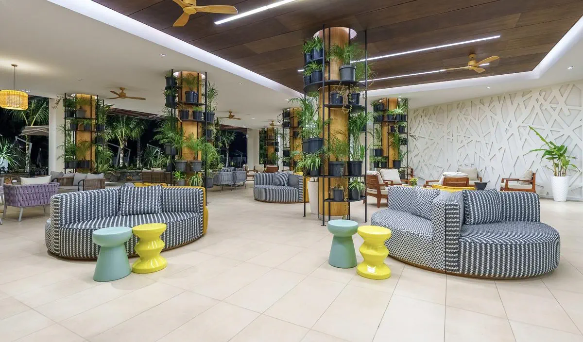 HOTEL Oceans Creek Beach Hotel