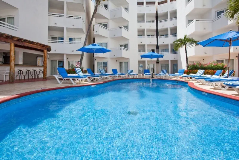 Ocean View Cancun Arenas