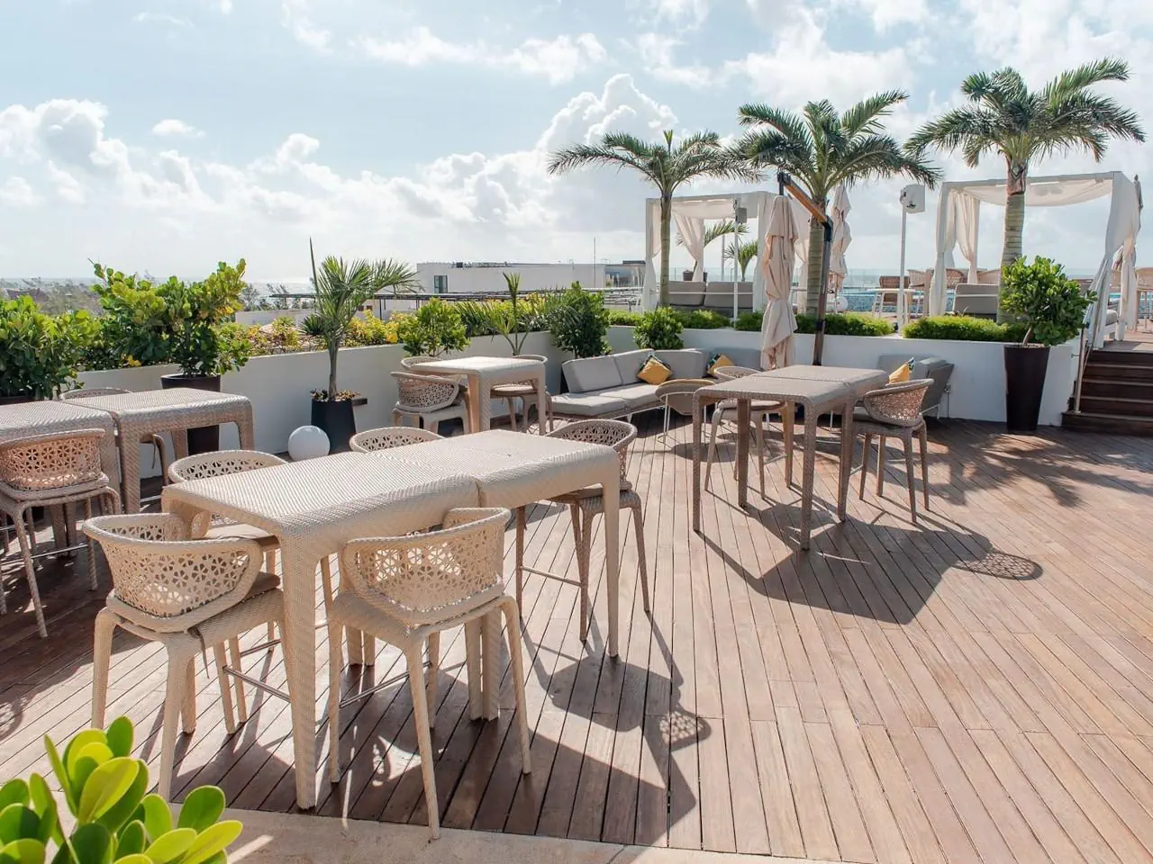 The Reef 28 Gourmet Adults Only - All Suites