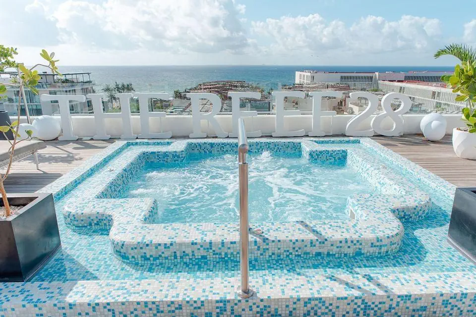 The Reef 28 Gourmet Adults Only - All Suites