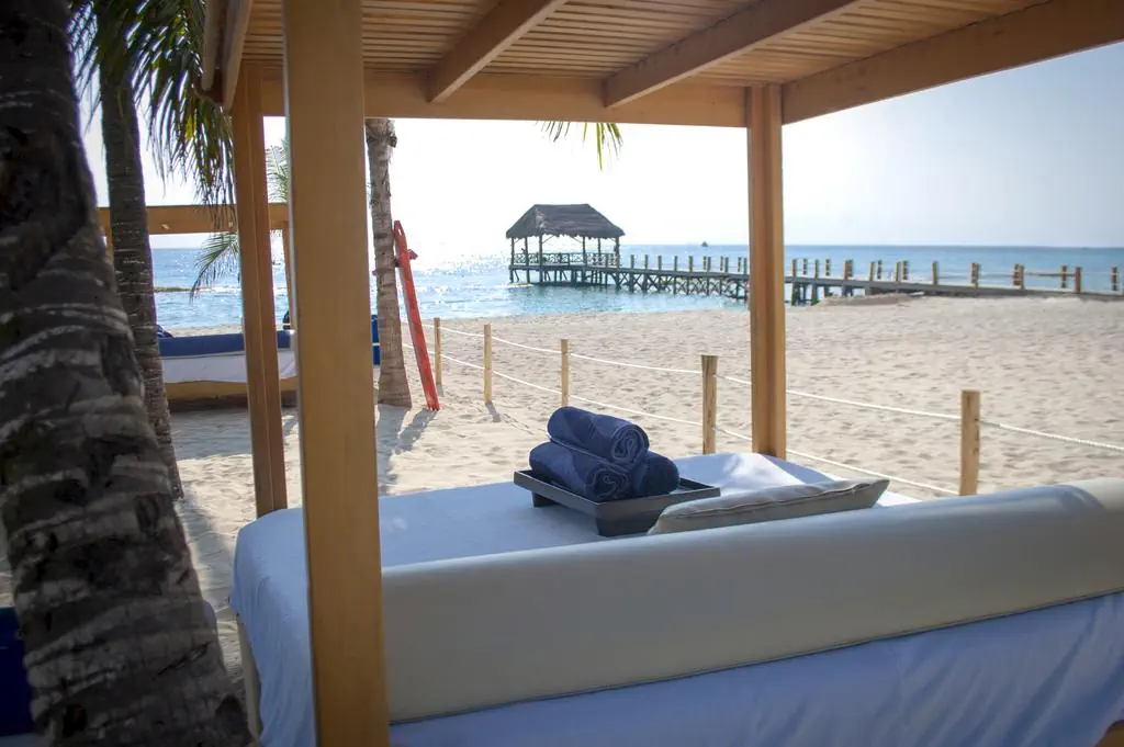 The Fives Beach Hotel & Residences (ex. Azul Fives by Karisma) - zdjęcie 31