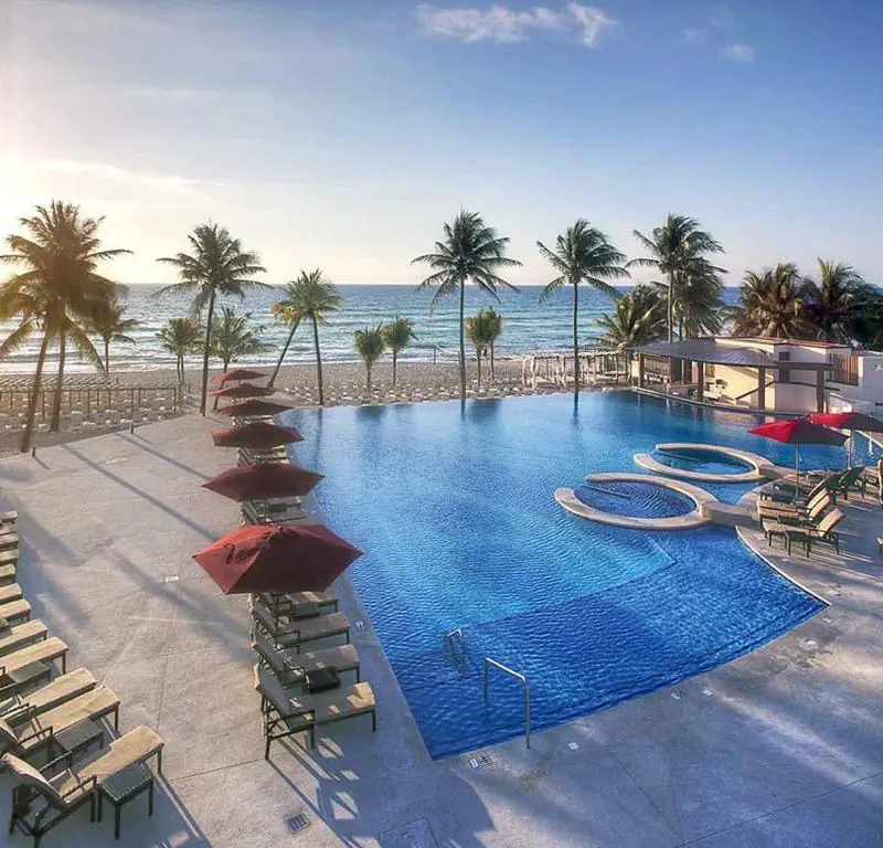 The Fives Beach Hotel & Residences (ex. Azul Fives by Karisma) - zdjęcie 3