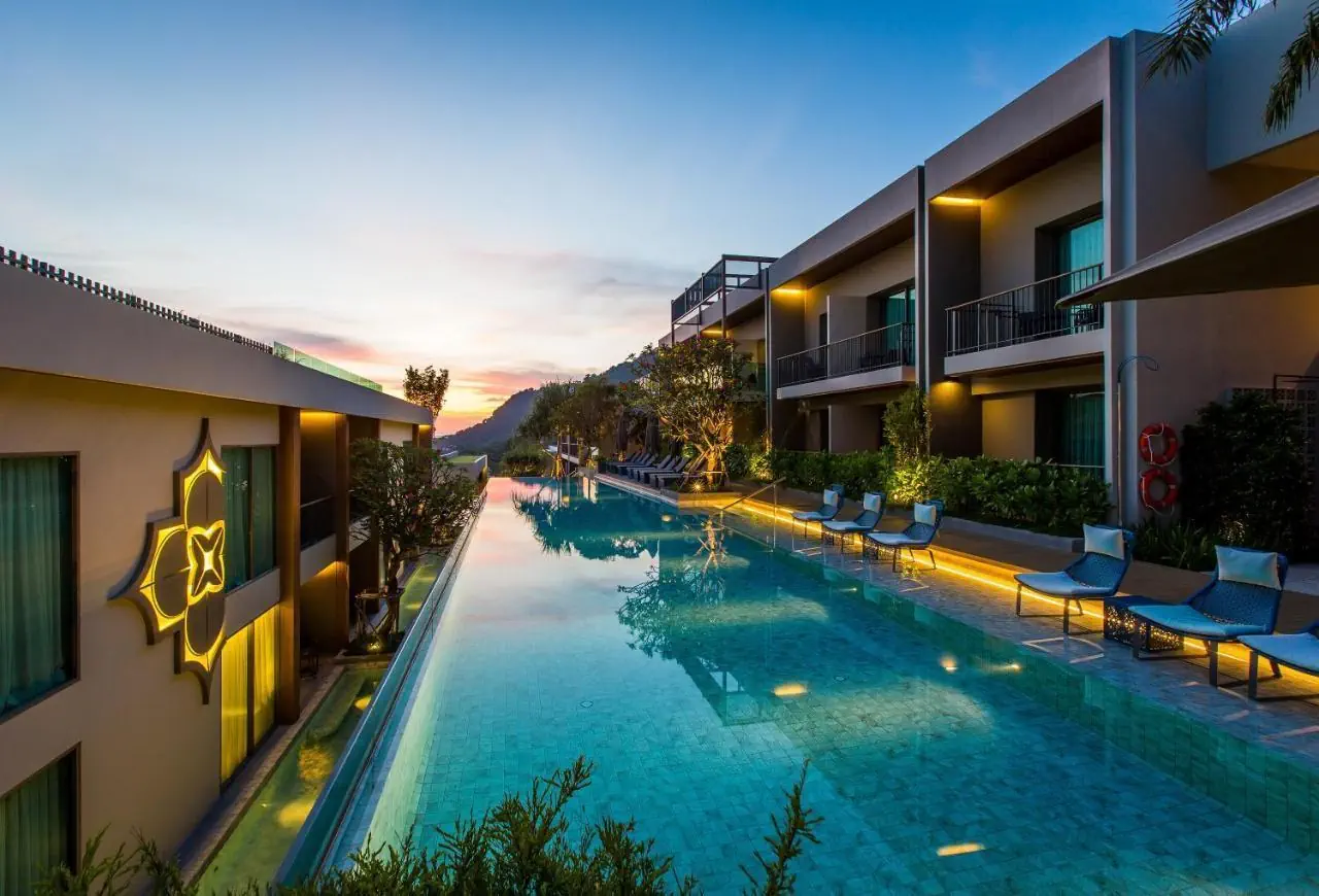 HOTEL AtEase Phuket Patong (Fusion Suites Phuket Patong)