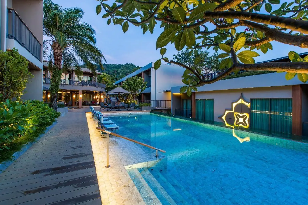 HOTEL AtEase Phuket Patong (Fusion Suites Phuket Patong)