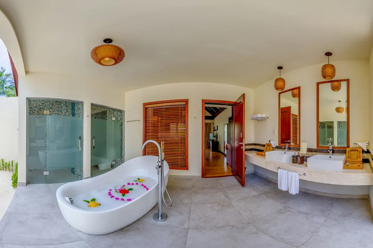 Furaveri Island Resort - zdjęcie 11