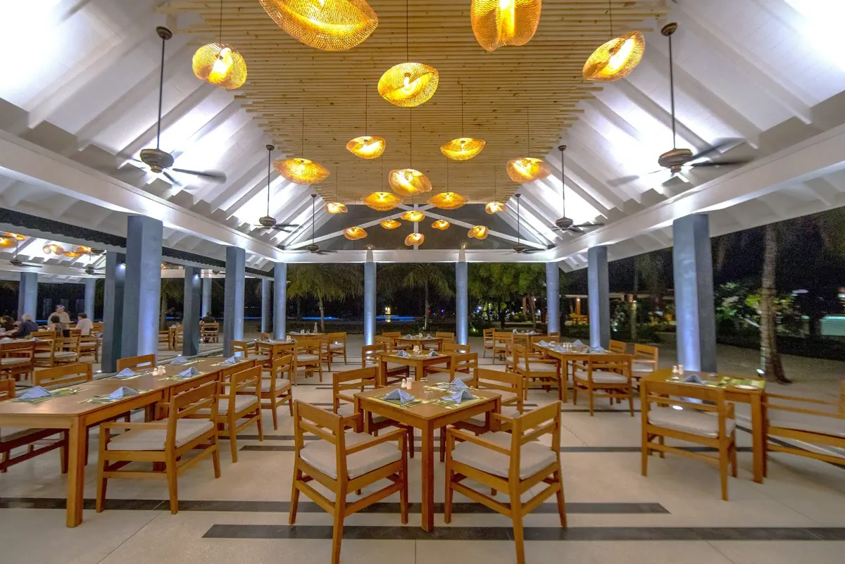 Furaveri Island Resort - zdjęcie 4